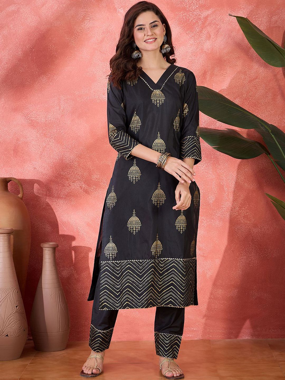 Sangria Ethnic Motifs Foli Printed V-Neck Chanderi Silk Straight Kurta With Trousers-picture-34