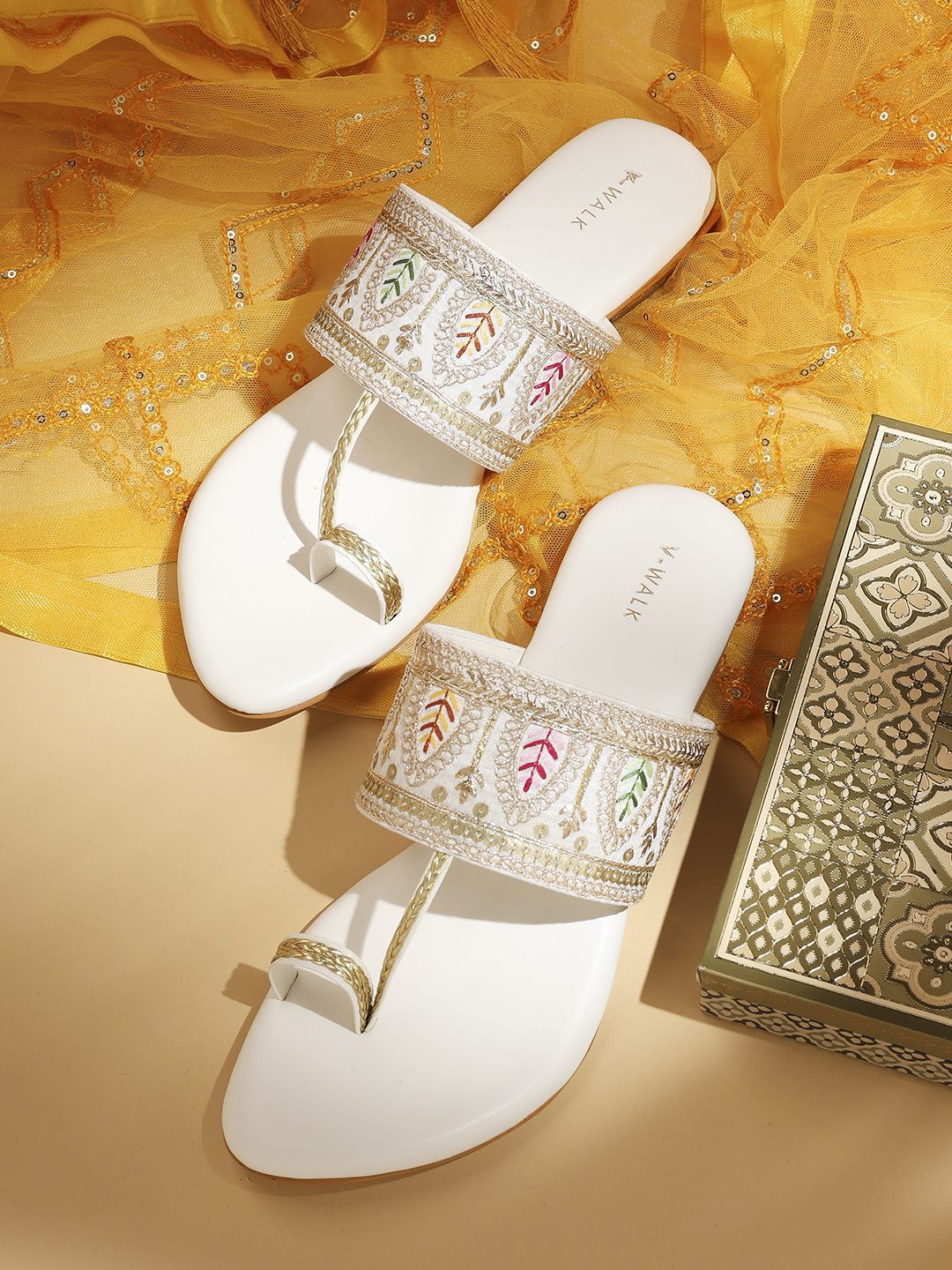 V-WALK Women Embellished One Toe Flats with Ethnic - Embellished-picture-19