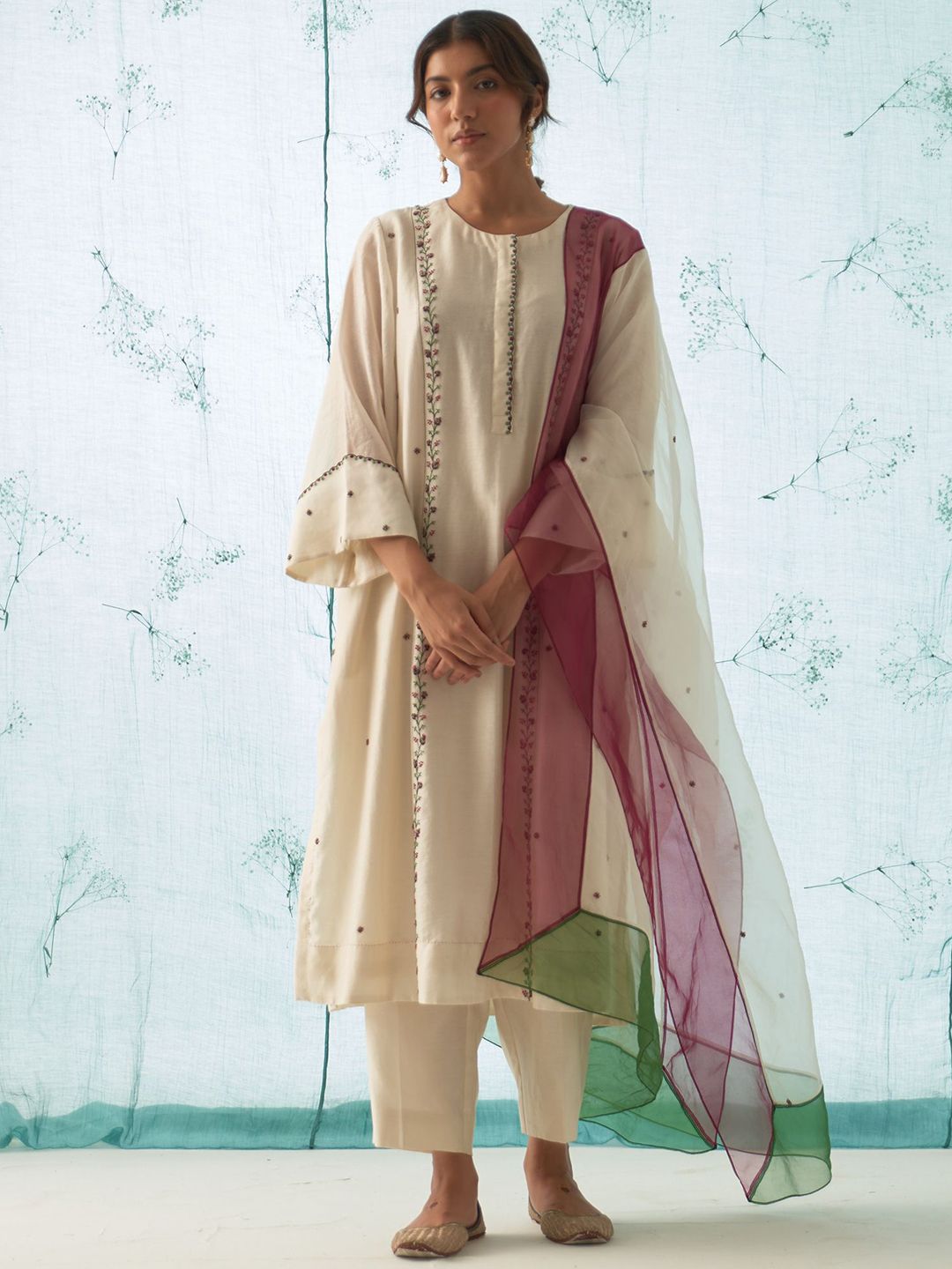 JANKI INDIA Women Floral Embroidered Chanderi Silk Kurta & Trousers With Dupatta-image-21