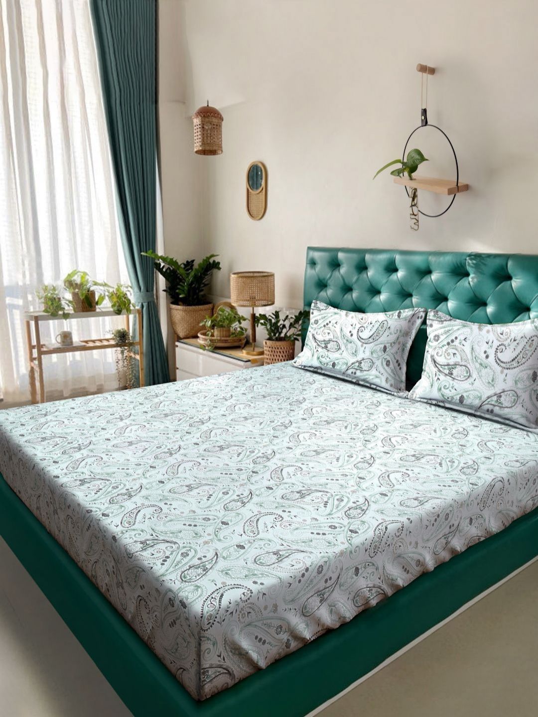 KLOTTHE Green & Grey Printed Pure Cotton 400 TC King Bedsheet Set 2.7 m x 2.7 m-picture-15