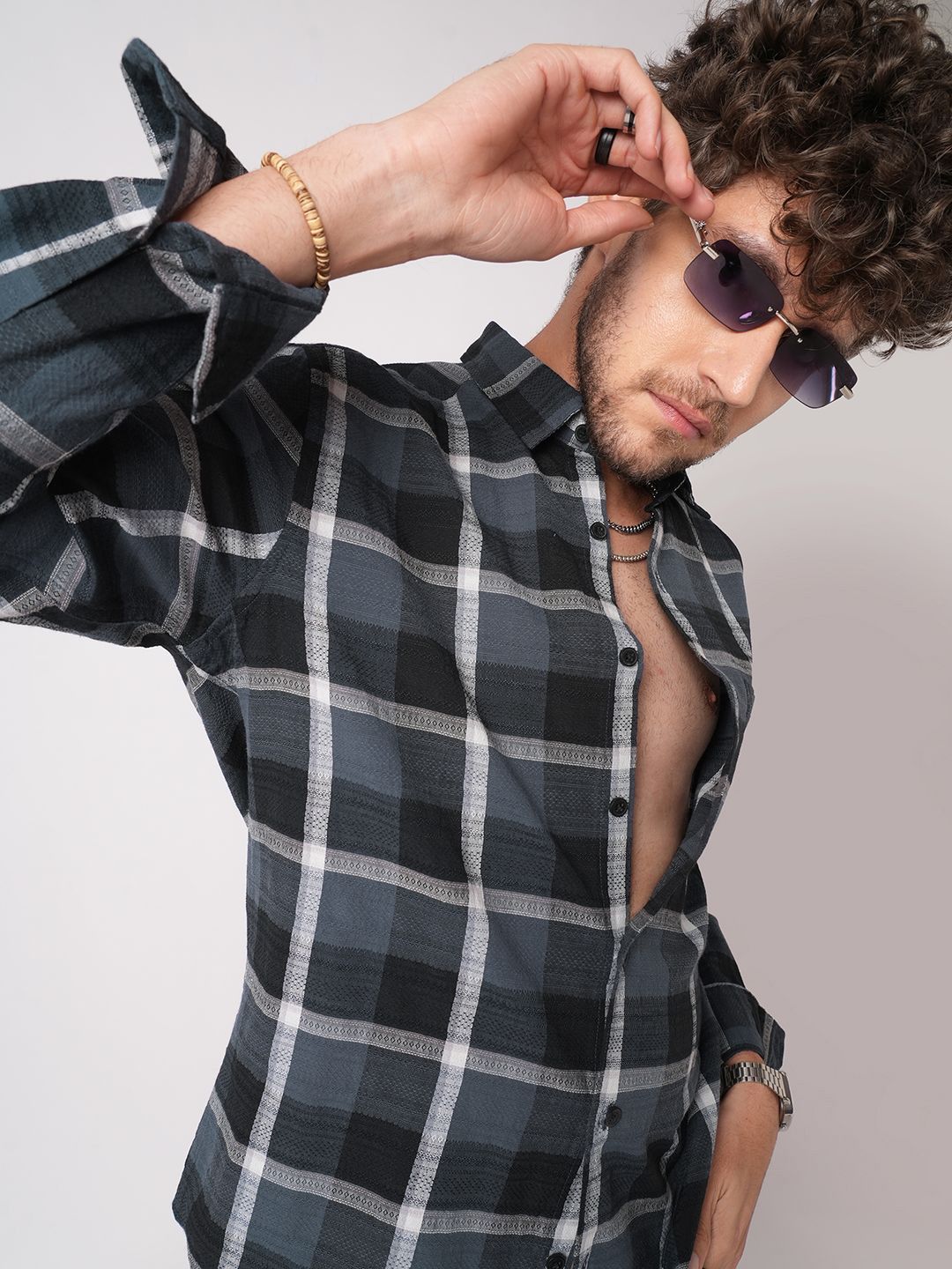 VASTRADO Men Slim Fit Checked Spread Collar Cotton Casual Shirt-picture-35