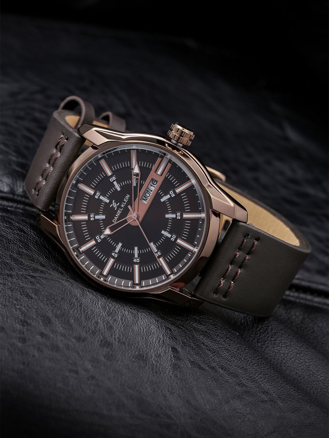 Daniel Klein Men Coffee Brown Analogue Watch – ₹1,848