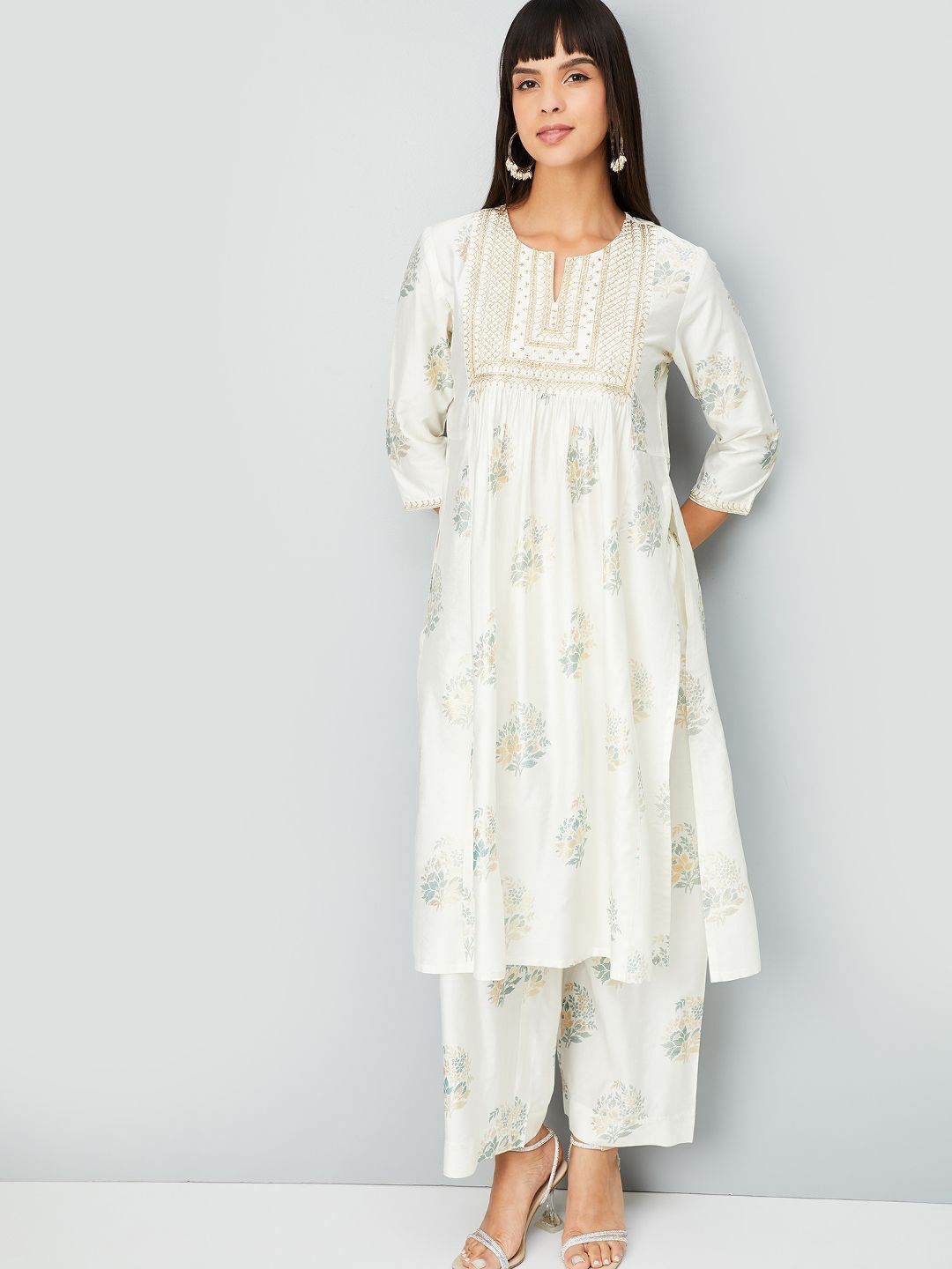 Max Women Floral Printed Kurta with Palazzos