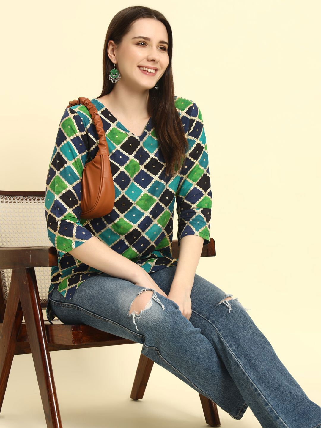 Mialo fashion Floral Printed V-Neck Kurti-picture-33
