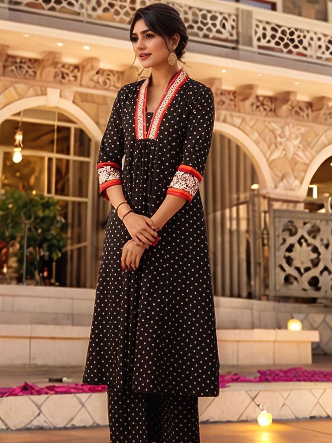 Aaghnya Women Ethnic Motifs Printed Kurta with Trousers