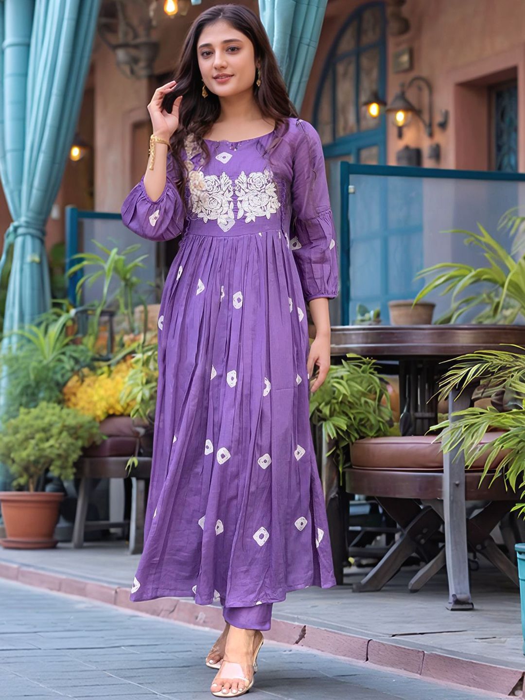Aaghnya Women Plus Size Floral Embroidered Anarkali Kurta with Trousers
