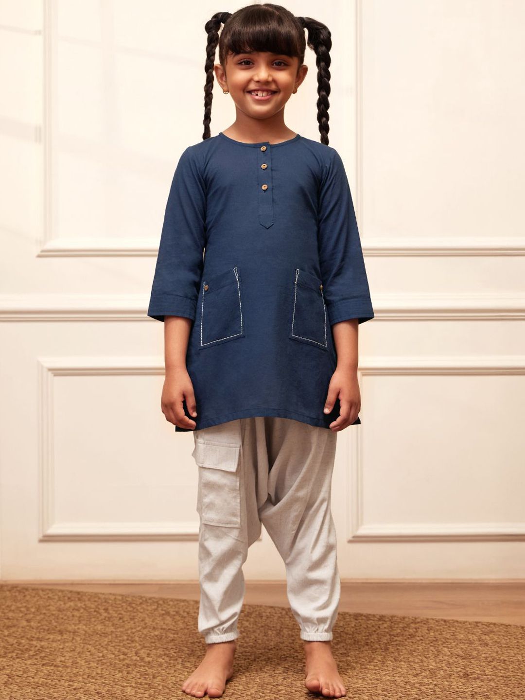 VASTRAMAY Girls Round Neck Pure Cotton Kurta with Harem Pants-picture-18