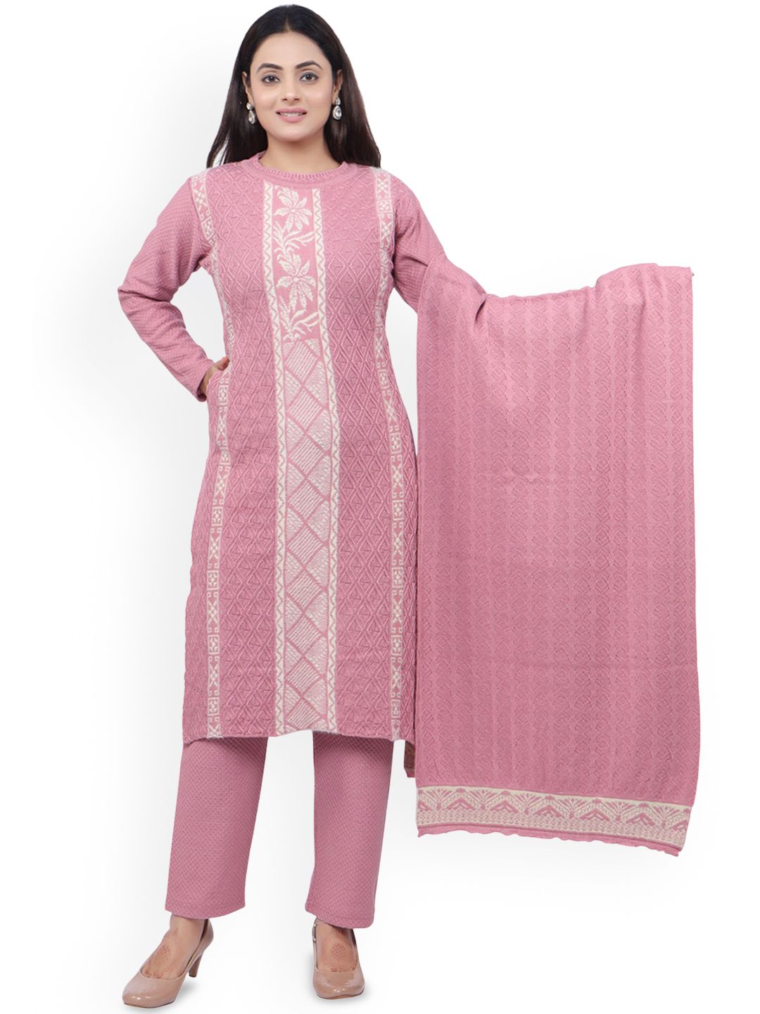 WOOL 4U Floral Printed Round Neck Straight Kurta with Trousers & With Dupatta