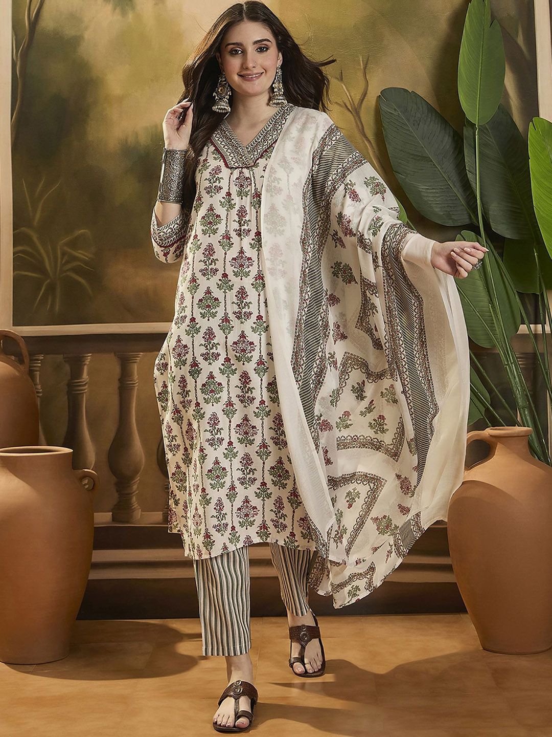 Sangria Women Floral Printed Lace Work Kurta With Trousers & Dupatta Kurta Sets