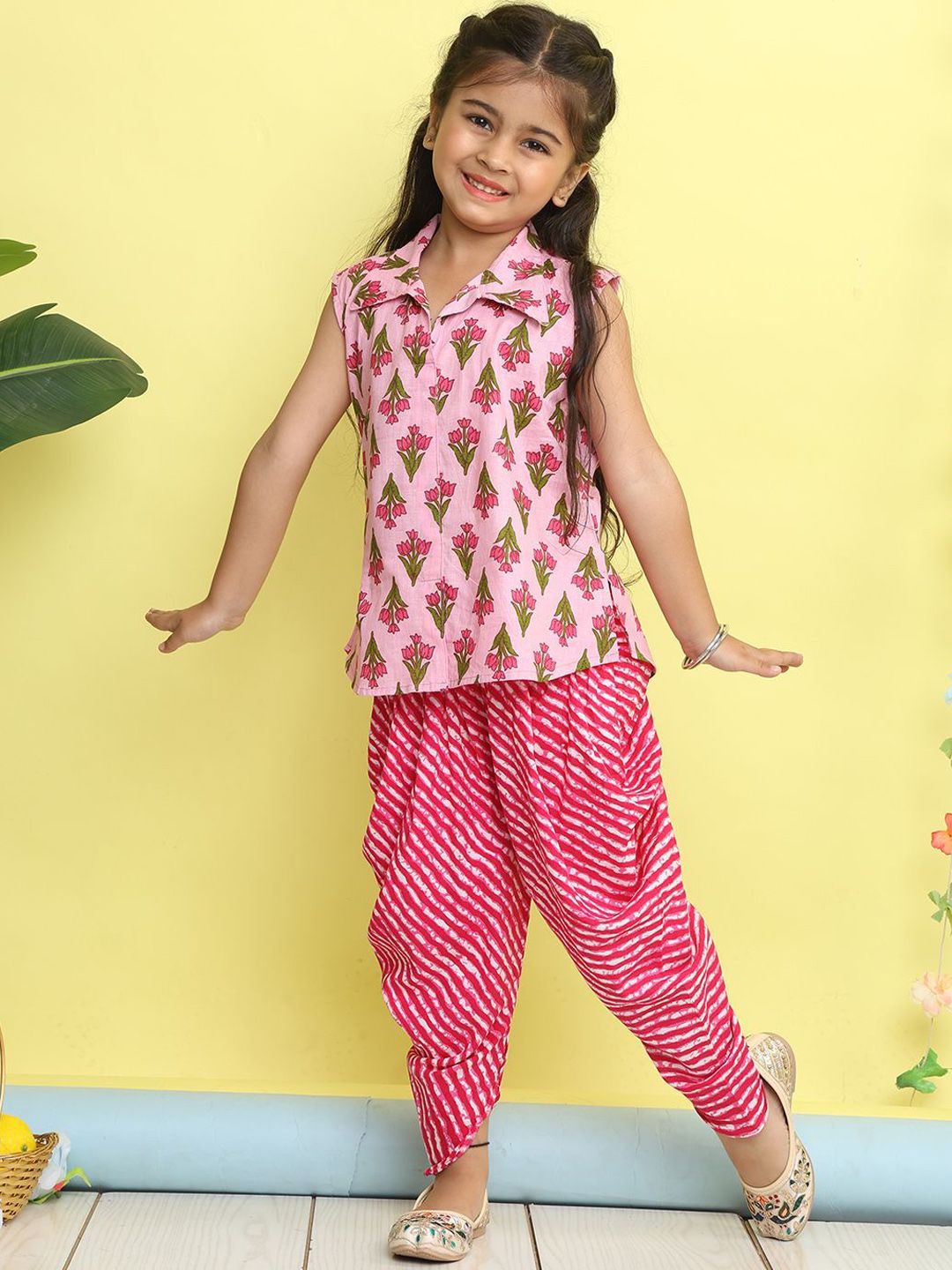 here&now x kinder kids Here&Now X Kinder Girls Floral Printed Shirt Collar Pure Cotton Kurti With Dhoti Pants-picture-18