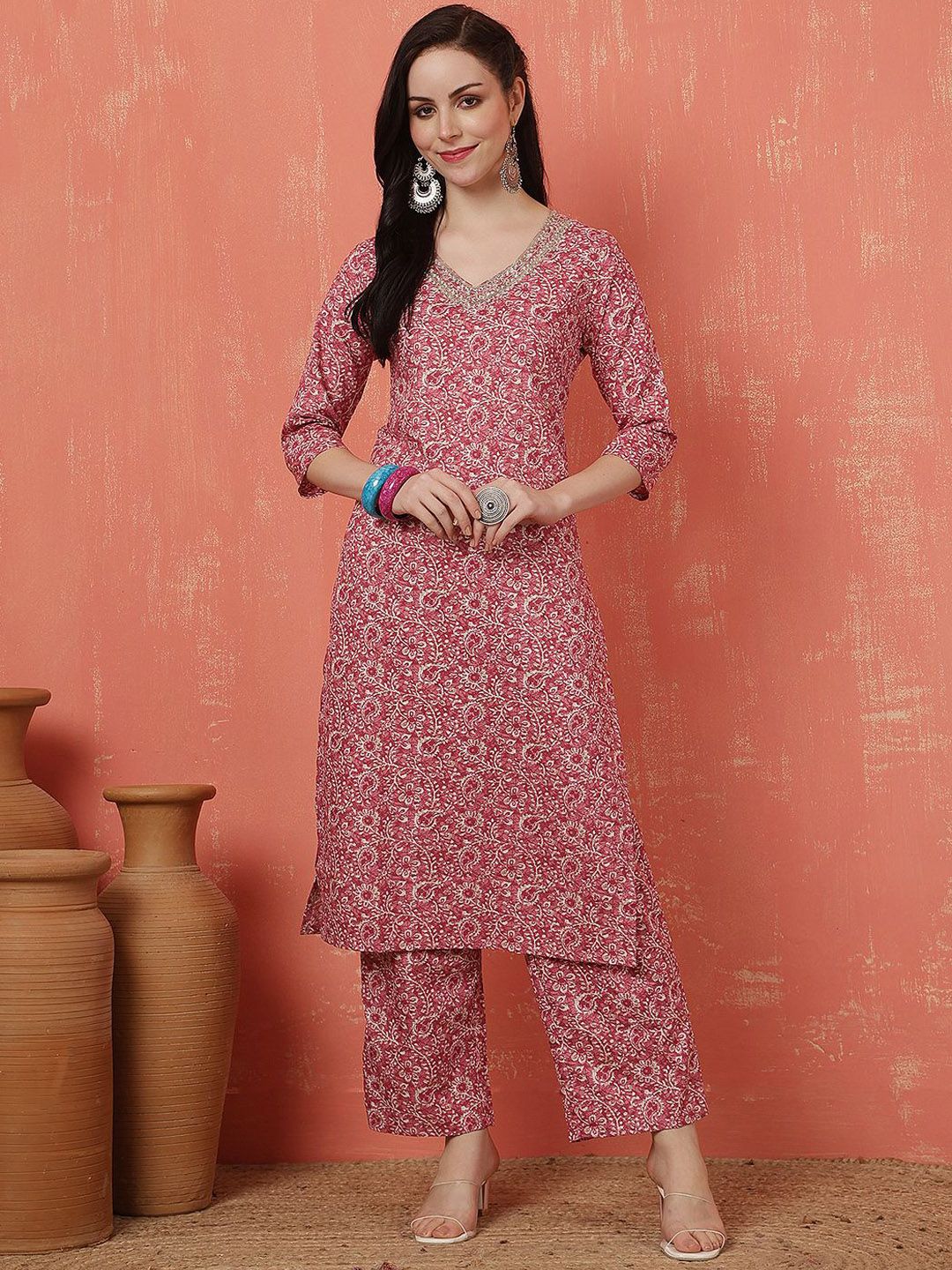 Anouk Ethnic Motifs Printed Beads & Stones V-Neck Straight Kurta With Trousers & Dupatta