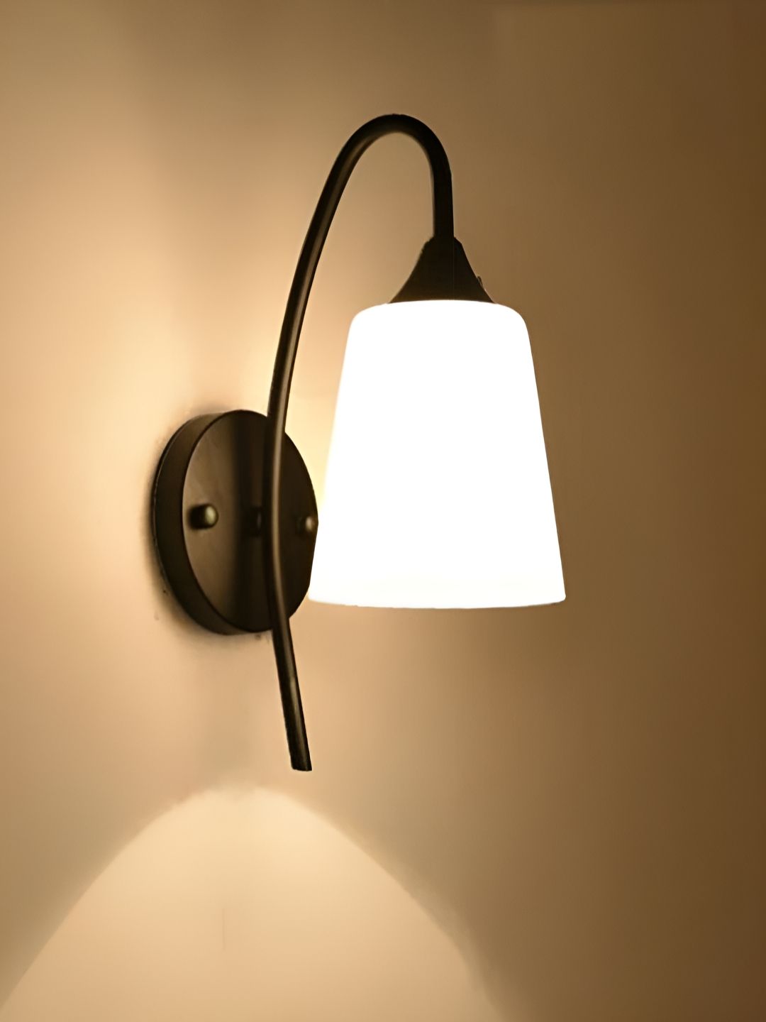 Cruv Black Acrylic Wall Lamp-picture-30