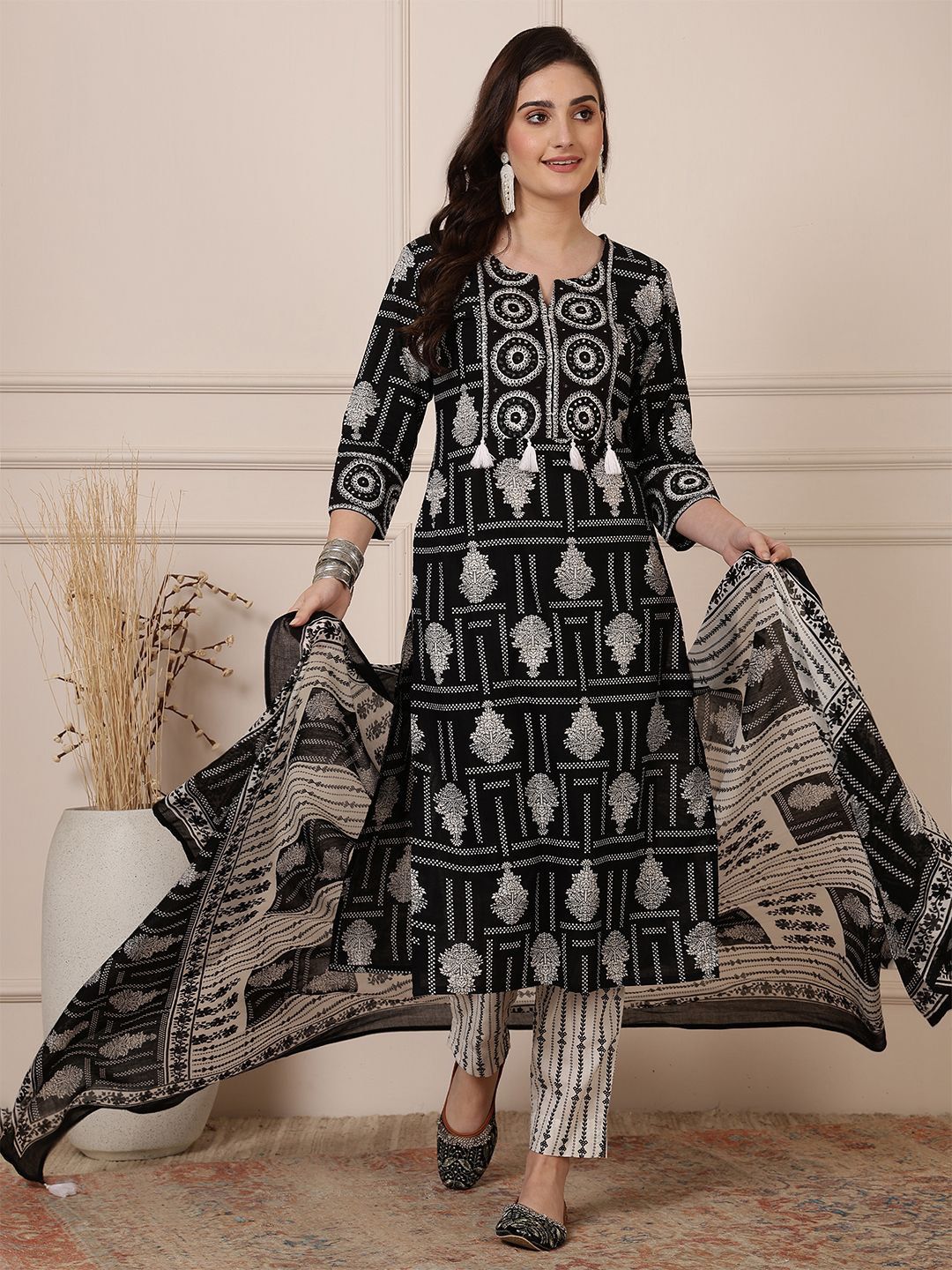 Anouk Women Ethnic Motifs Printed Thread Work Pure Cotton Kurta & Trousers & Dupatta