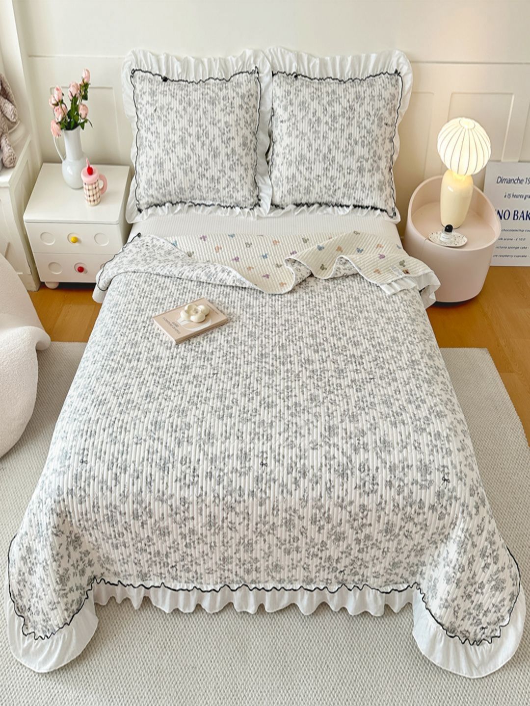 JC HOME White & Black Floral Printed Double King Bedsheet & 2 Pillow Covers-2 m x 2.3 m-picture-17