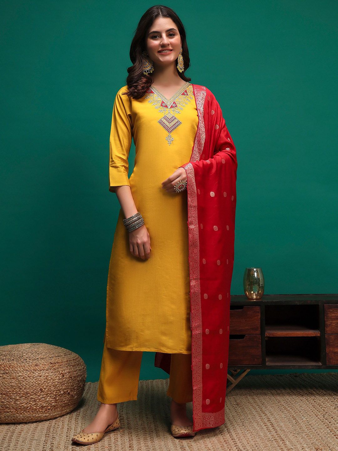 Sangria Floral Yoke Design V-Neck Thread Work Straight Kurta With Trouser And Dupatta