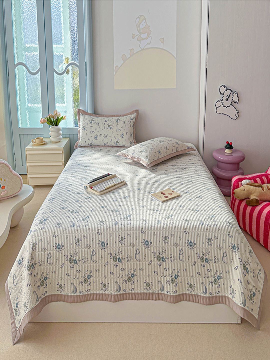 JC HOME White & Blue Floral Printed 162 TC Queen Bed Cover With Pillow Covers-image-44