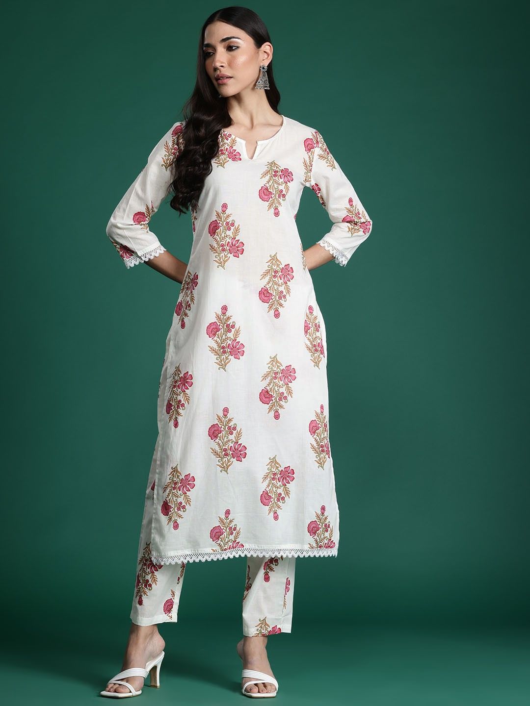 BKApparels Women Floral Printed Cotton Kurta with Trousers
