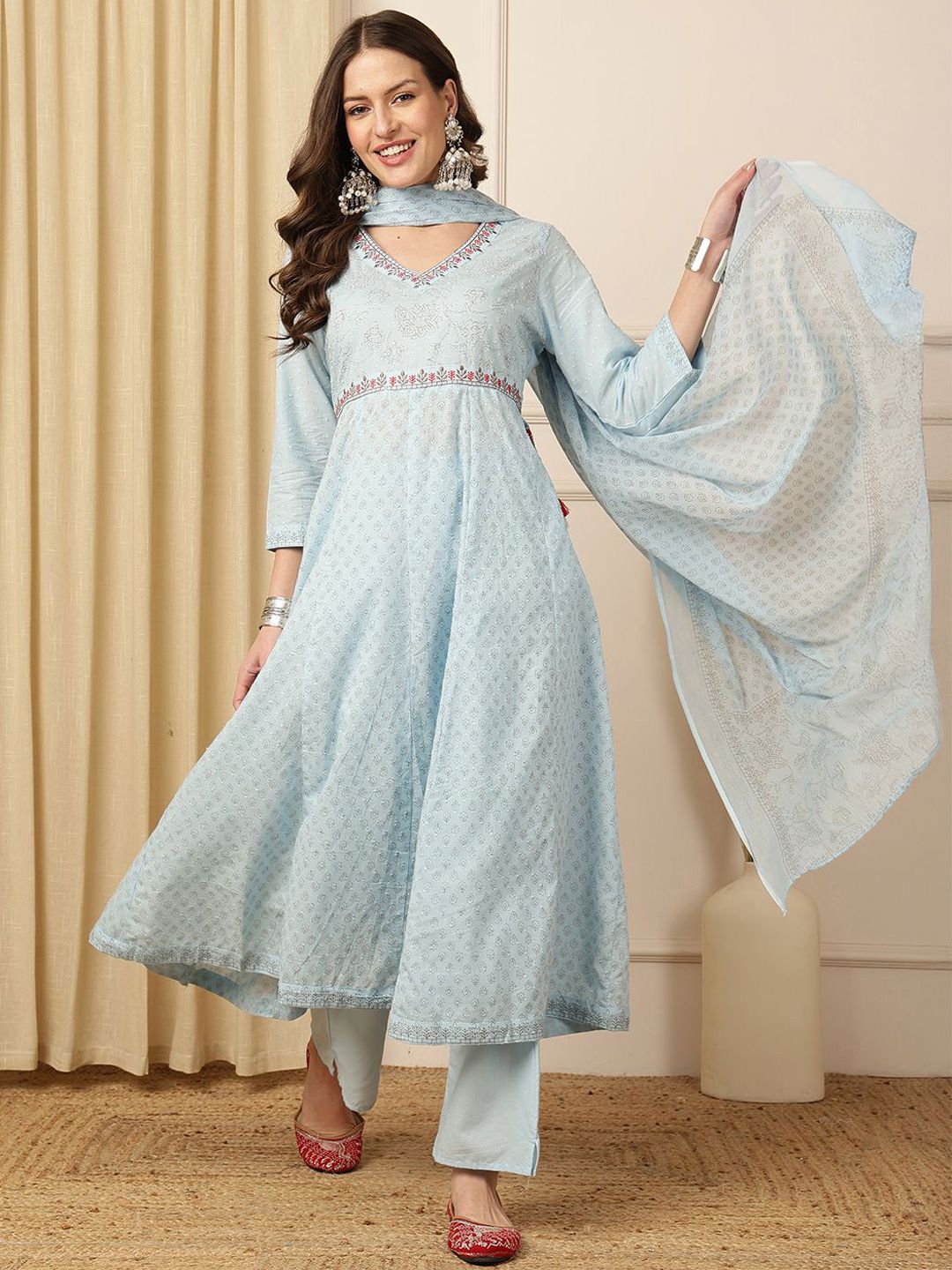 Anouk Women Floral Printed Cotton Kurta with Trousers & Dupatta