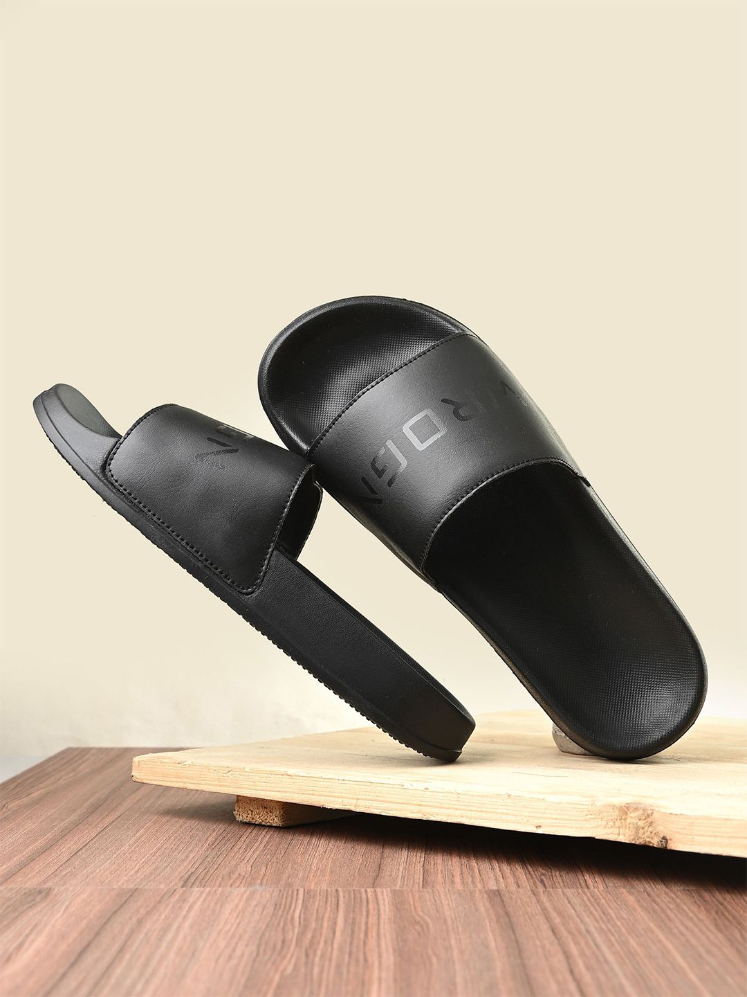 WROGN Men Printed Sliders-picture-31