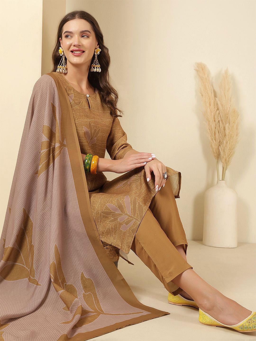 Anouk Floral Printed Straight Kurta With Trousers And Dupatta