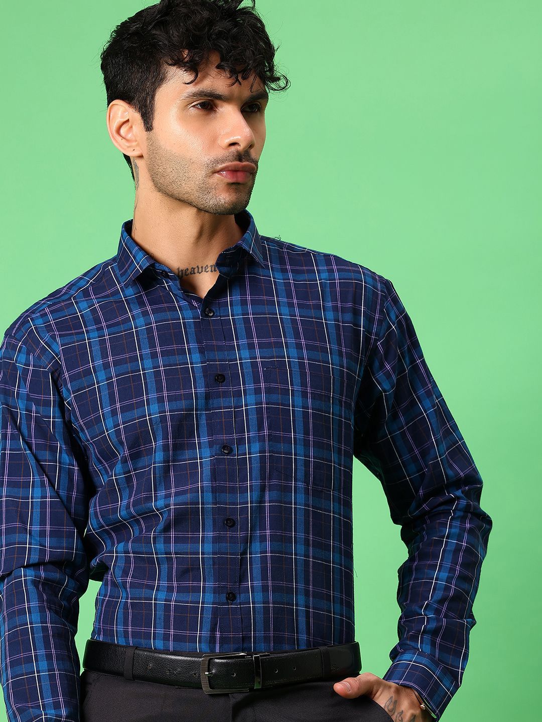 V-Mart Checked Spread Collar Cotton Shirt-picture-18