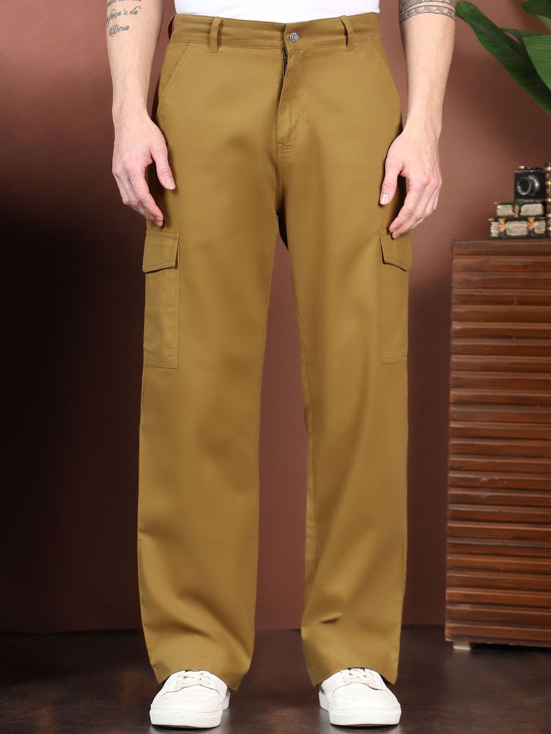 Stylecast X Kotty Men Relaxed Fit Mid-Rise Cotton Cargos-picture-29