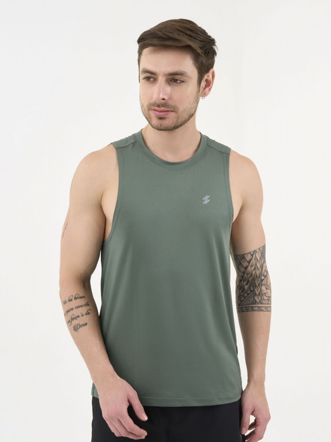 DCYPHR Men Solid Round Neck T-shirt-picture-0
