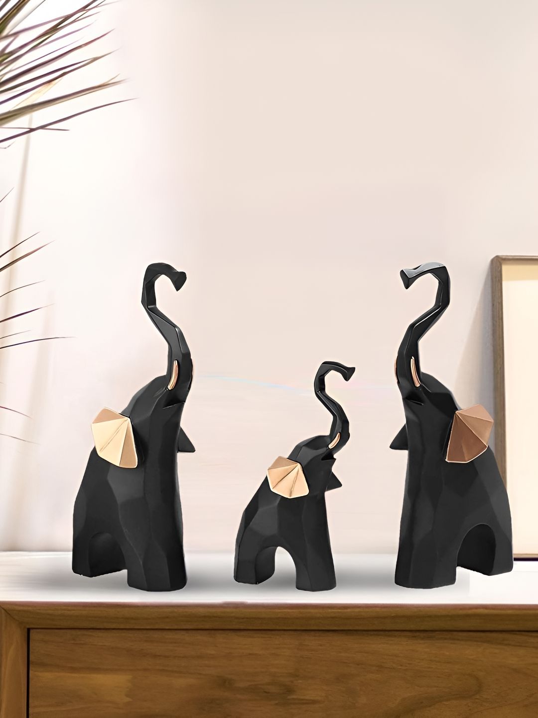 Aura Black Curio Showpiece-image-29