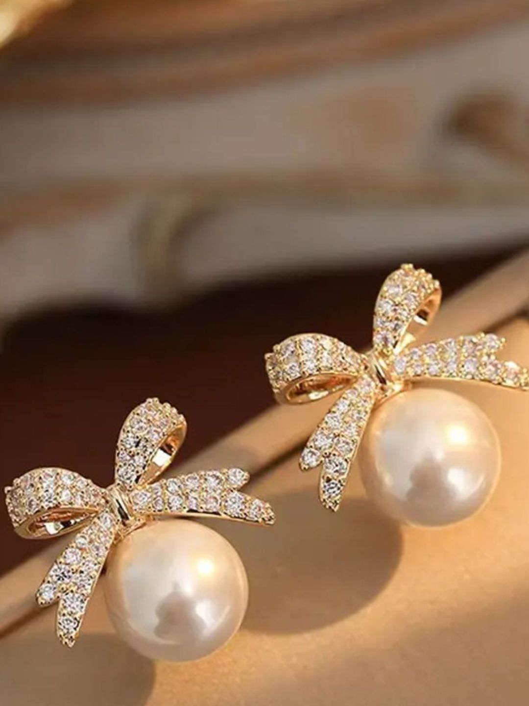 Estailo fashion Gold-Plated Perky Pearls Bow Contemporary Studs-picture-22