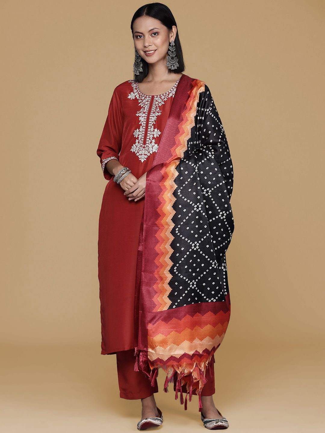 House of Pataudi Floral Yoke Design Straight Kurta & Trouser With Dupatta