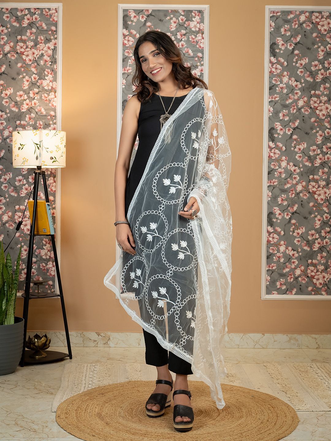 HELLA FASHIONS Embroidered Dupatta-picture-22