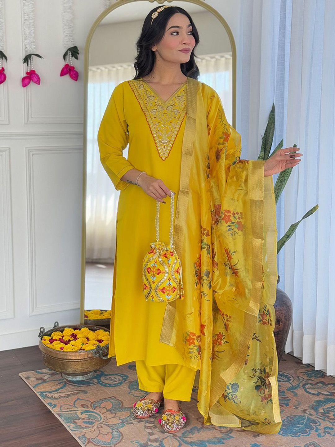 Moda Rapido Women Floral Yoke Design Regular Kurta with Trousers & Dupatta