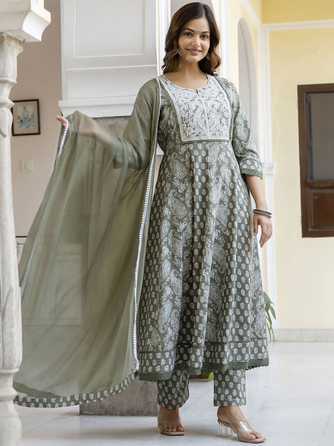Anouk Women Paisley Embroidered Regular Anarkali Pure Cotton Kurta & Pyjamas With Dupatta