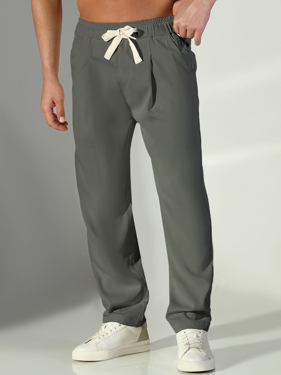 SHOWOFF Men Comfort Straight Fit Low-Rise Pleated Trousers-picture-21