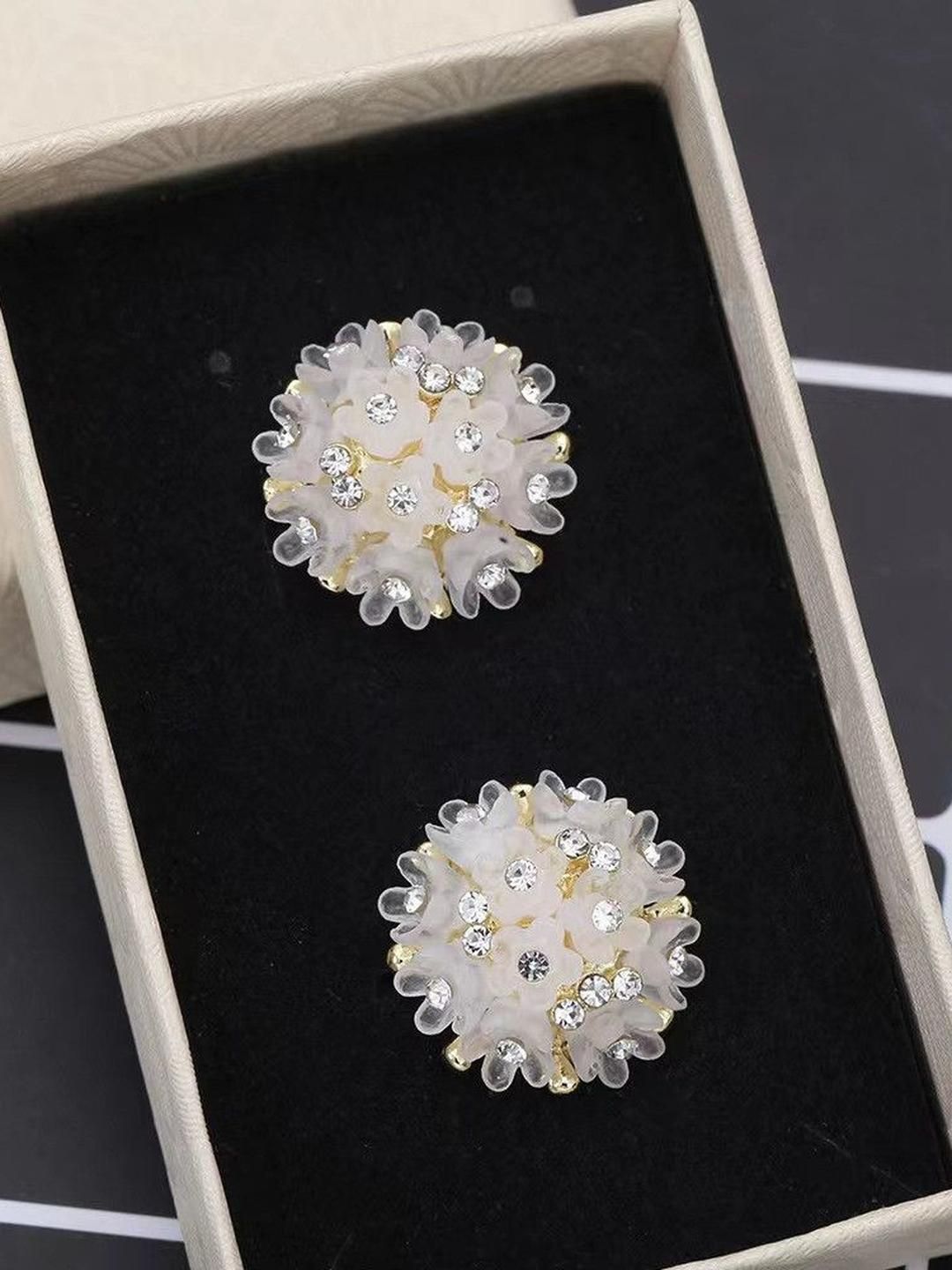 Arzonai Contemporary Studs Earrings-picture-27