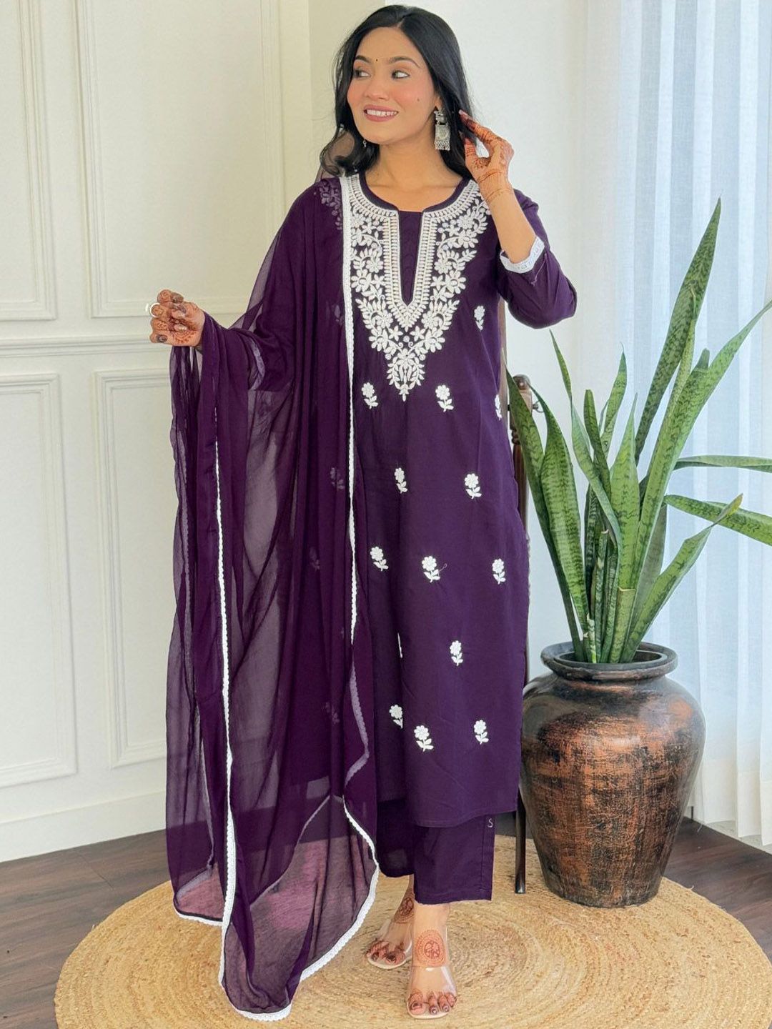 THE52 Women Floral Embroidered Regular Chikankari Pure Cotton Kurta with Trousers & With Dupatta