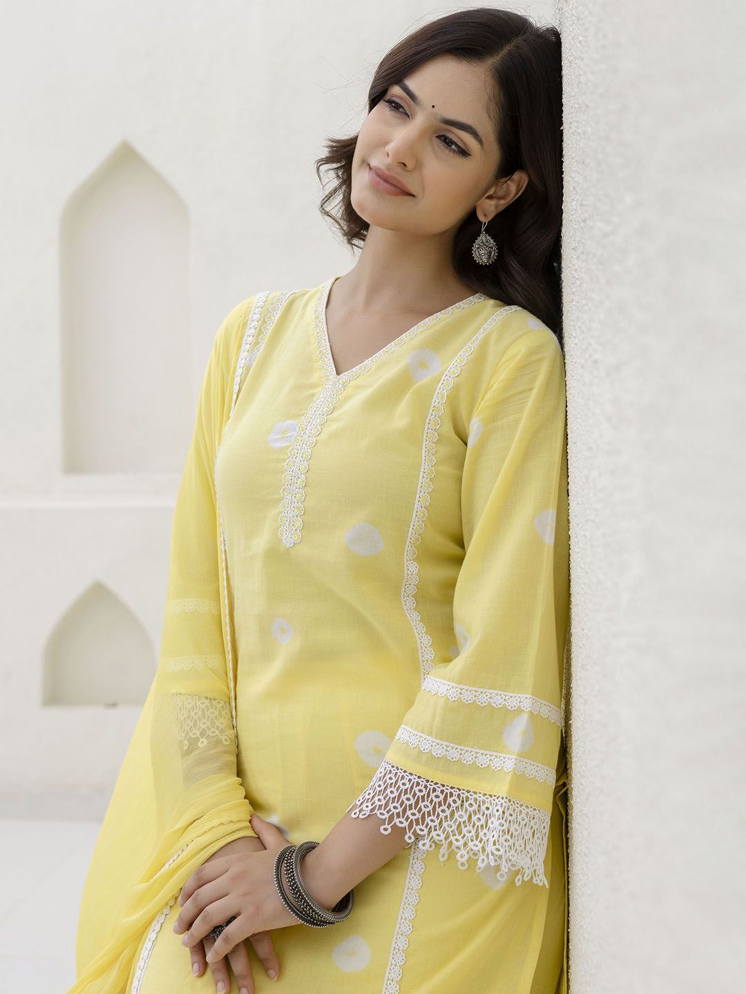 Anouk Women Bandhani Printed Kantha Work Pure Cotton Kurta with Pyjamas & With Dupatta