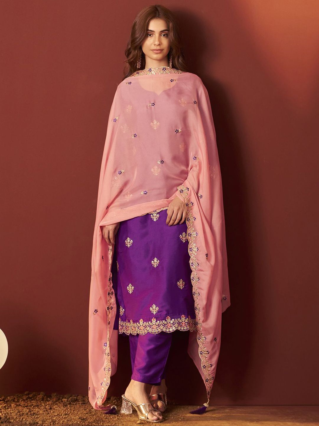 DRESOUL Women Ethnic Motifs Purple Chinnon Embroidered Kurta Set With Dupatta