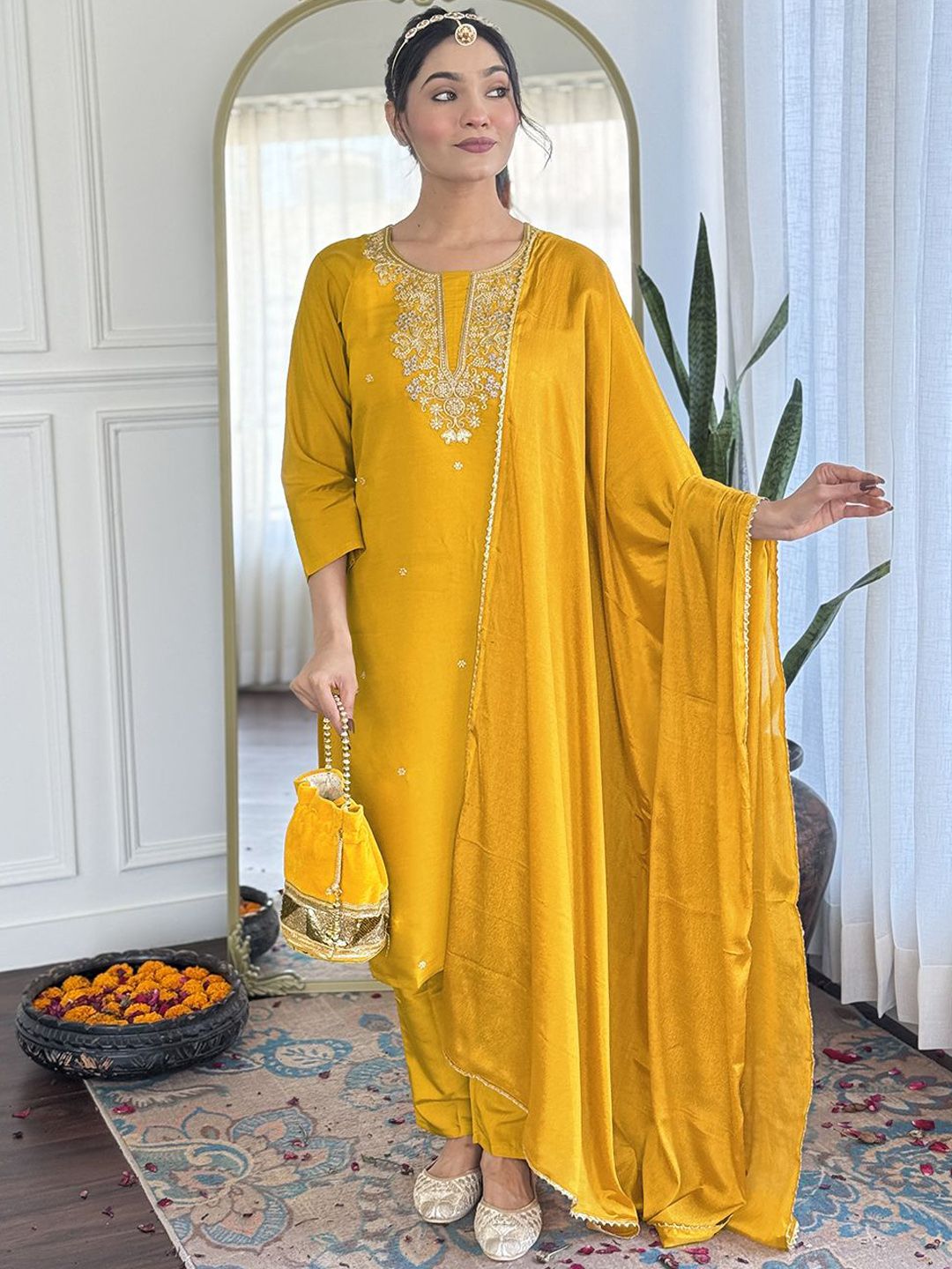 Storebrite Women Thread Work Chanderi Silk Kurta with Trousers & With Dupatta