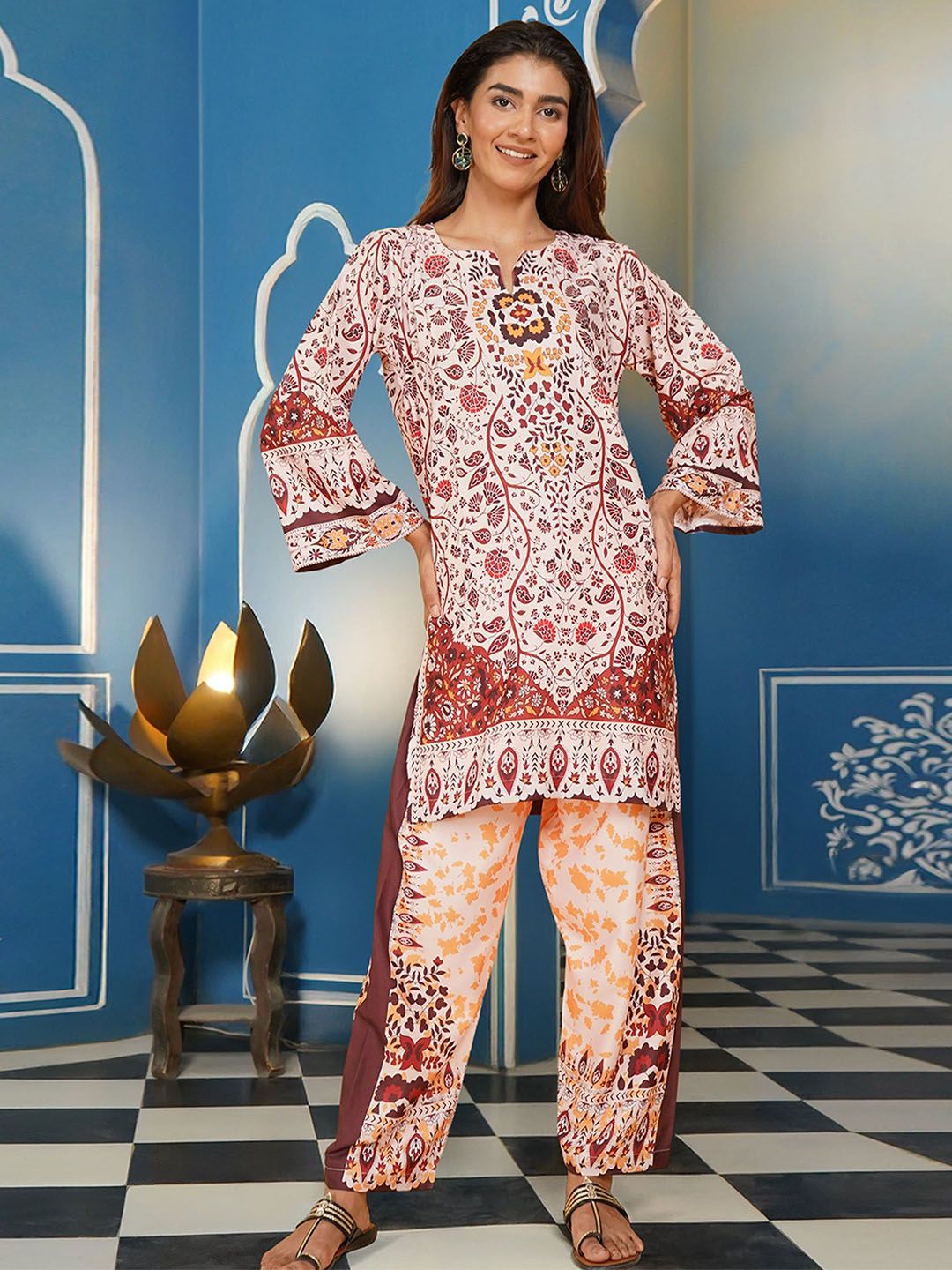 HOUSE OF KARI Printed V-Neck Top With Palazzo Co-Ords-picture-24