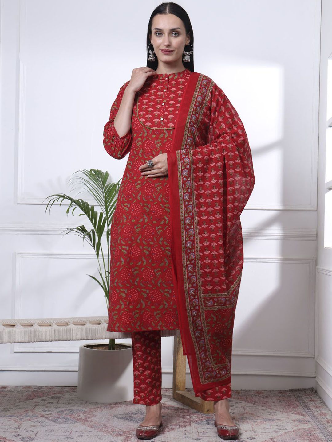 Yufta Floral Printed Mandarin Collar Pure Cotton Kurta With Trousers & Dupatta