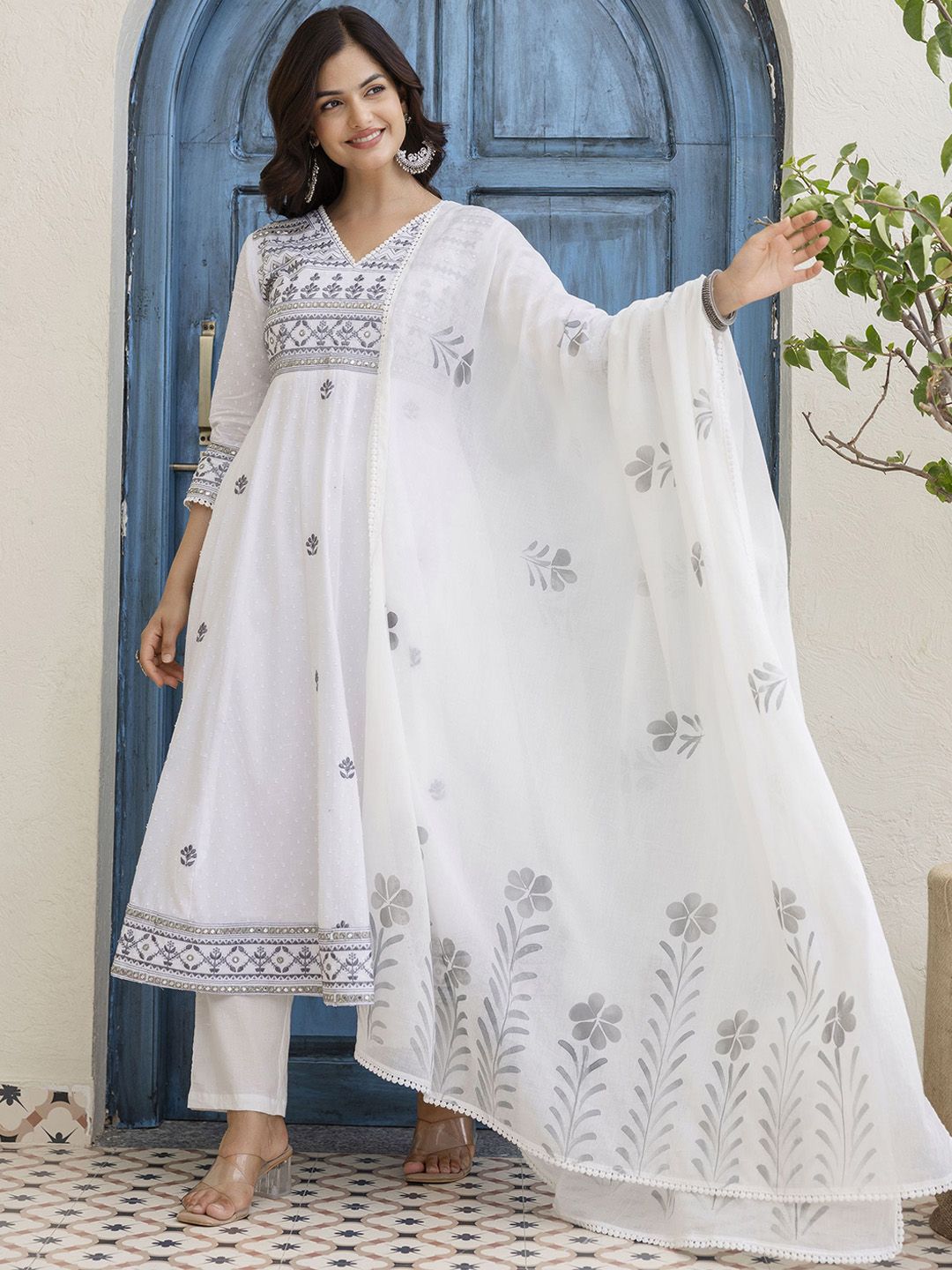 Anouk Women Floral Embroidered Cotton Kurta with Trousers & Dupatta