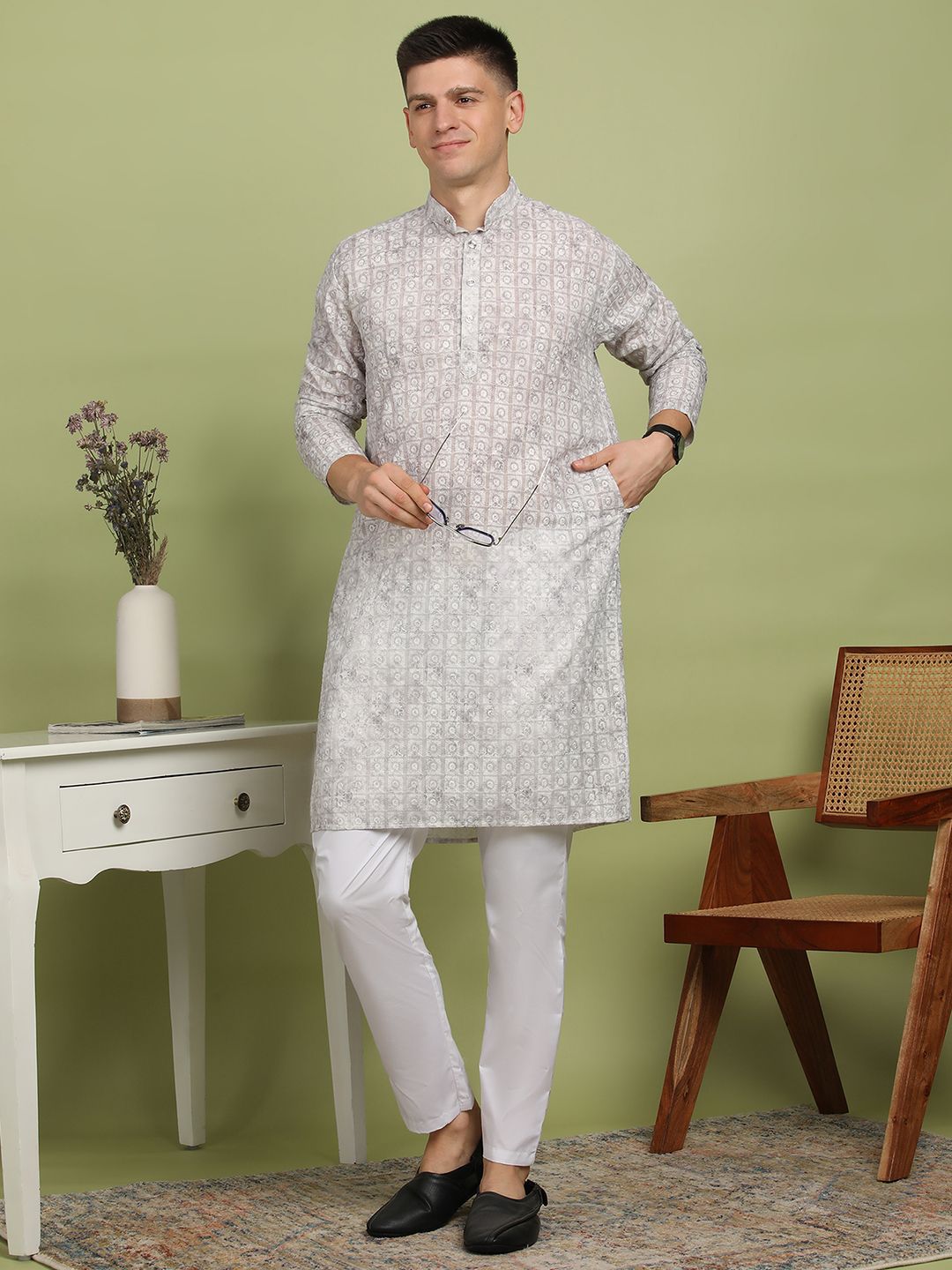 FUBAR Geometric Embroidered Mandarin Collar Mirror Work Cotton Kurta-image-29