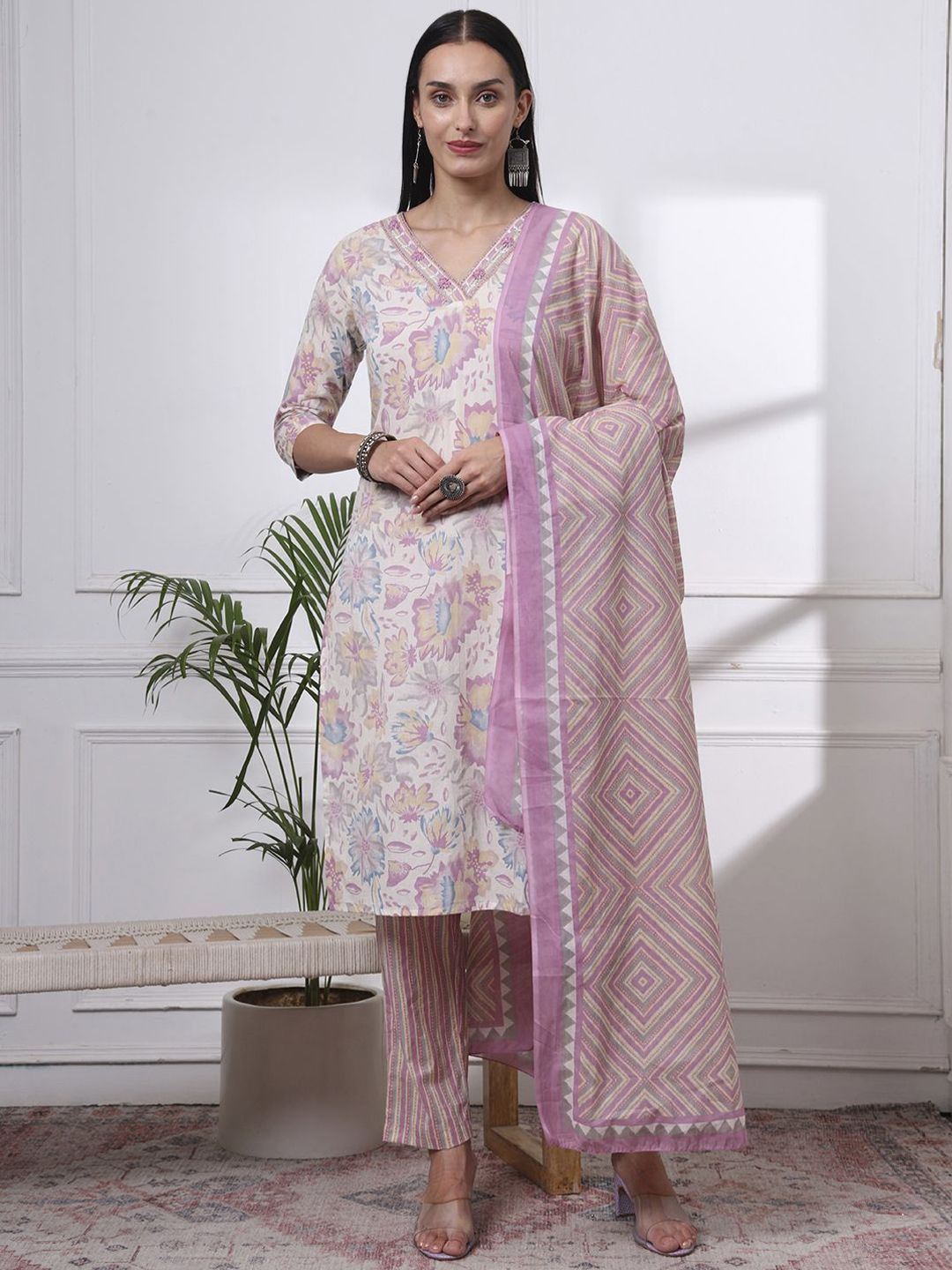Yufta Floral Printed V Neck Pure Cotton Kurta With Trousers & Dupatta