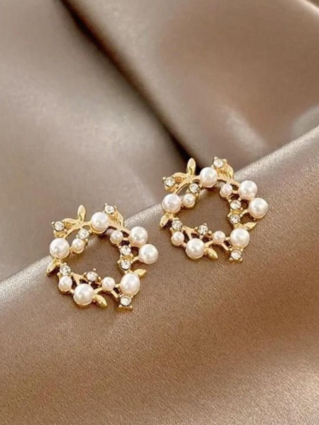 PASU FASHION Gold-Plated Artificial Stones Studded & Beaded Circular Shaped Drop Earrings-picture-22