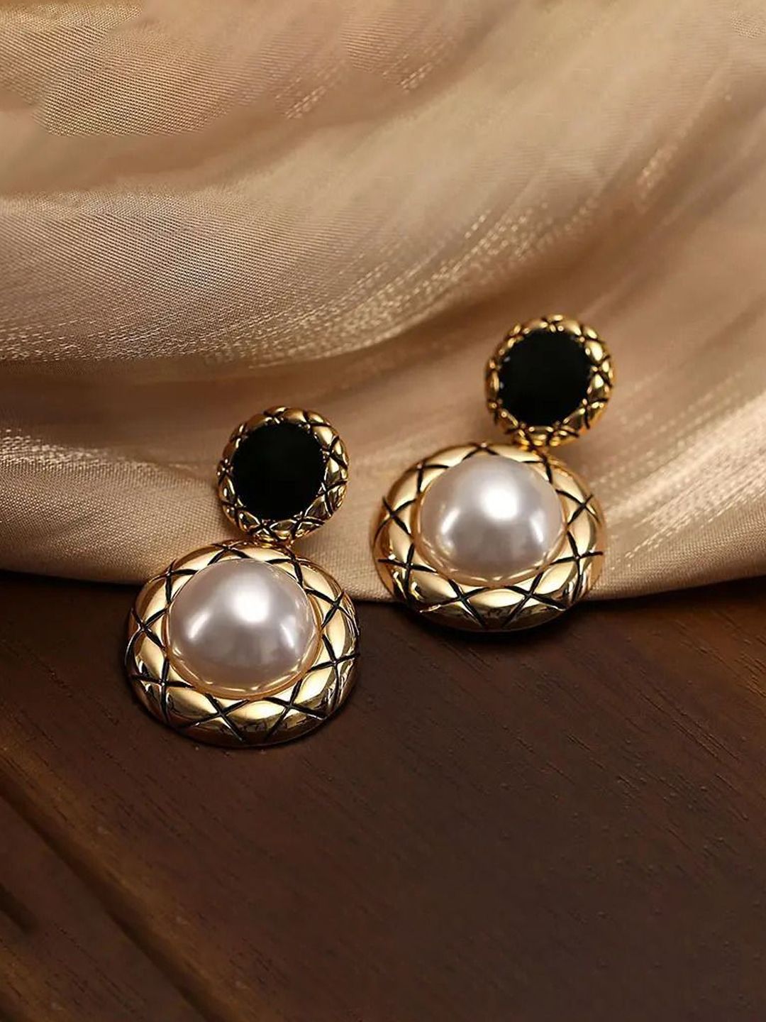 PASU FASHION Gold-Plated Pearls Beaded Contemporary Drop Earrings-picture-30