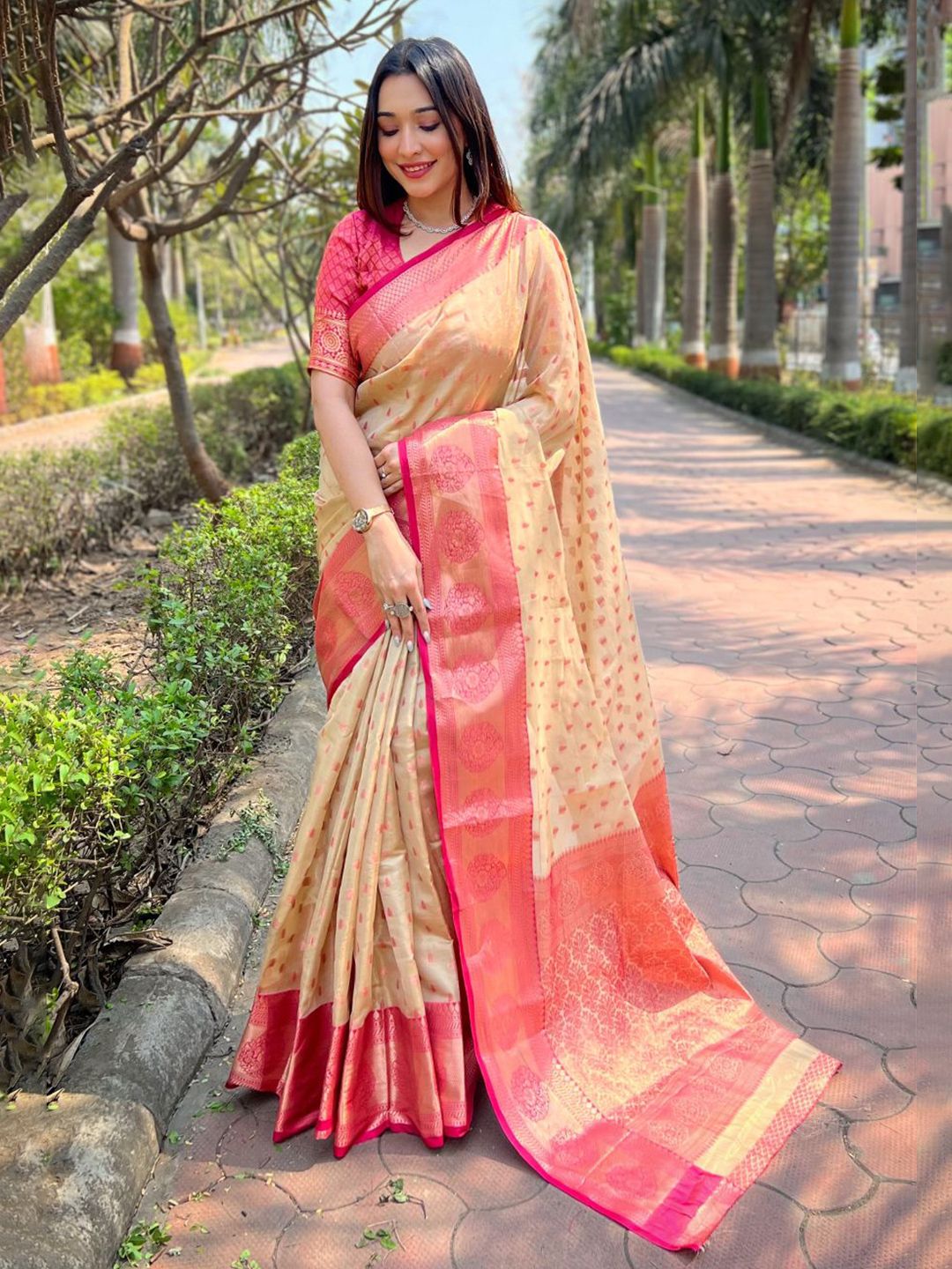 all about you Woven Design Zari Pure Silk Kanjeevaram Saree-picture-22