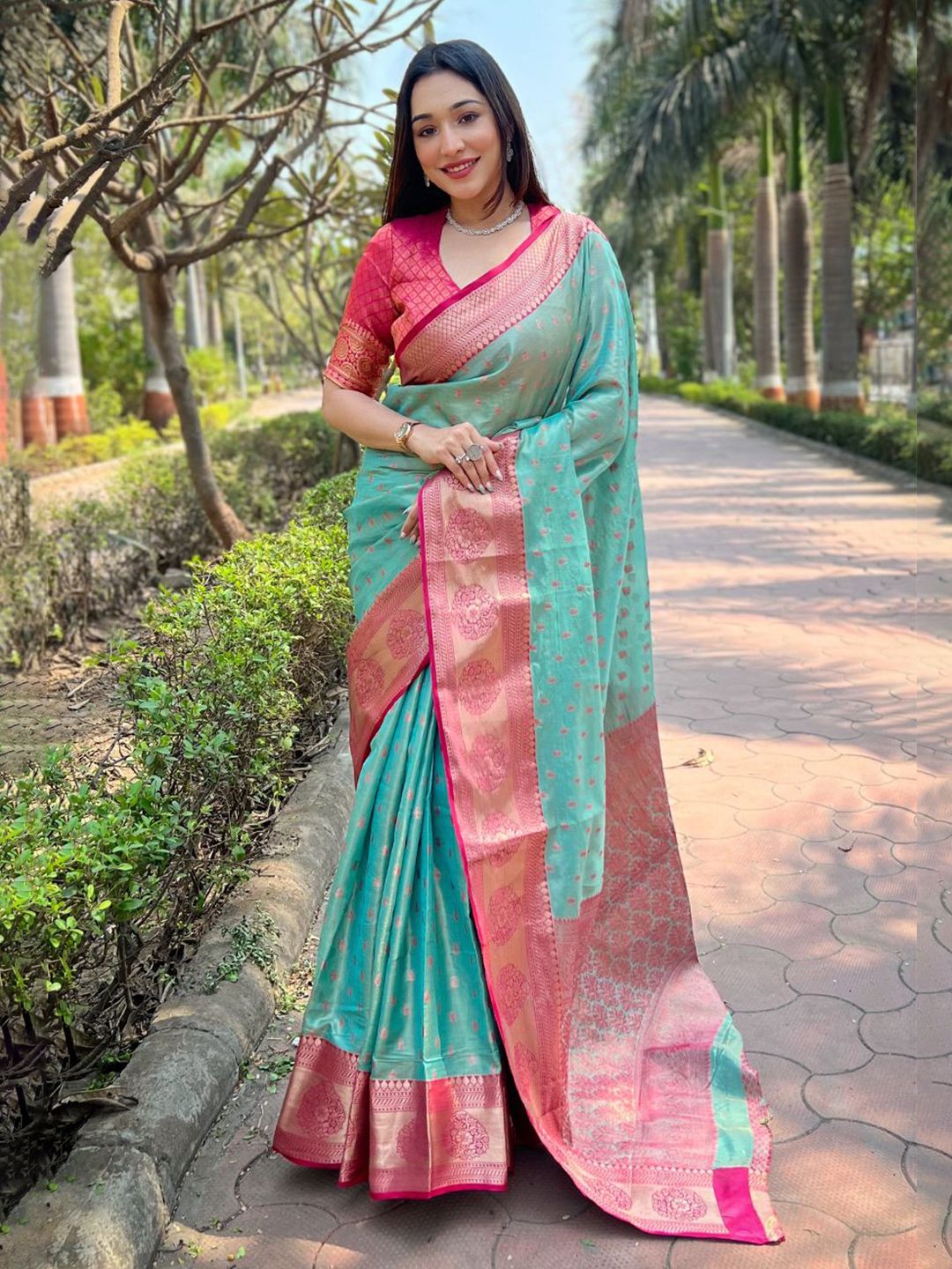 all about you Woven Design Zari Pure Silk Kanjeevaram Saree-picture-27
