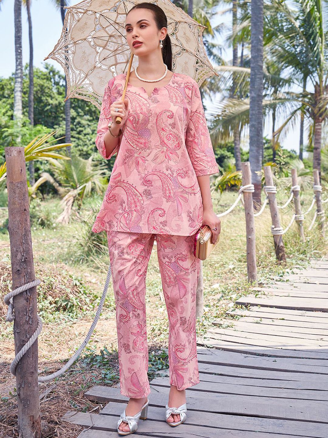 TITTLI Digital Printed Top With Trouser Co-Ords-picture-14