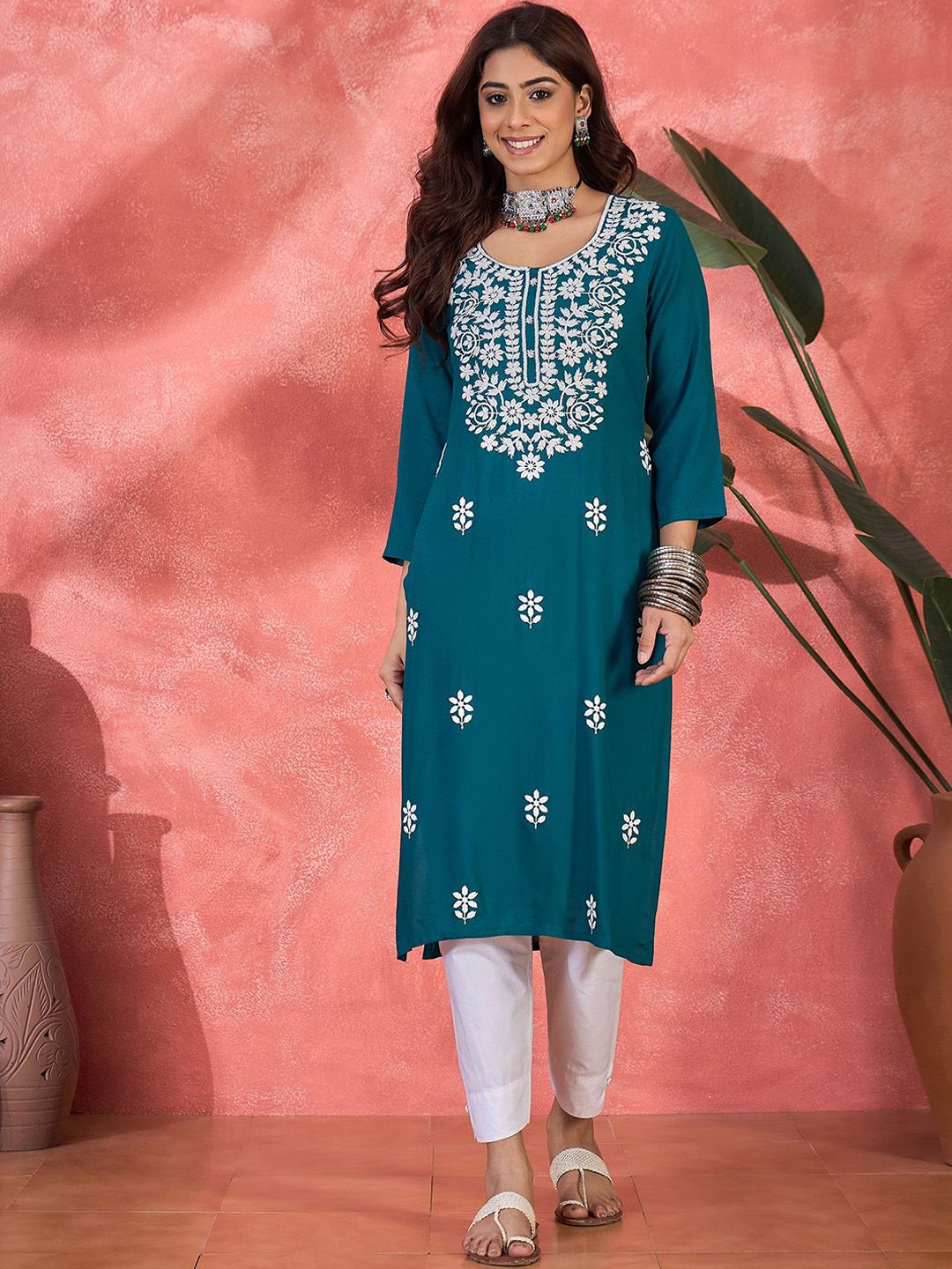 Sangria Women Embroidered Straight Kurta-picture-24